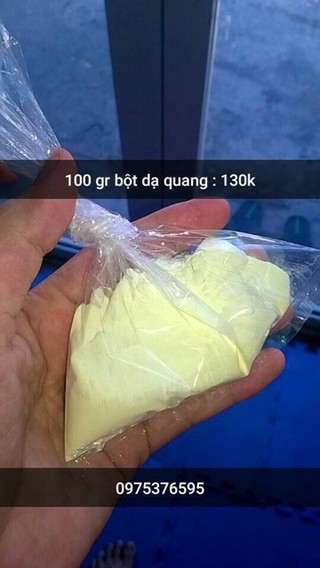 Bột dạ quang phát sáng trong đêm
