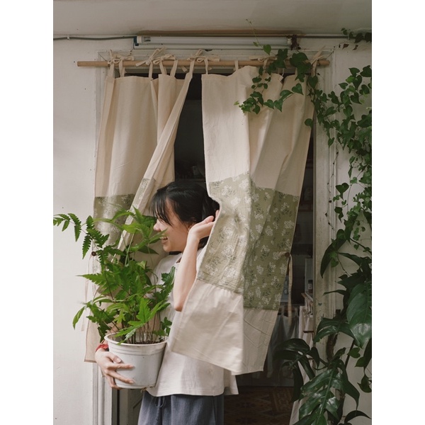 Rèm cửa thô mộc be Vintage.