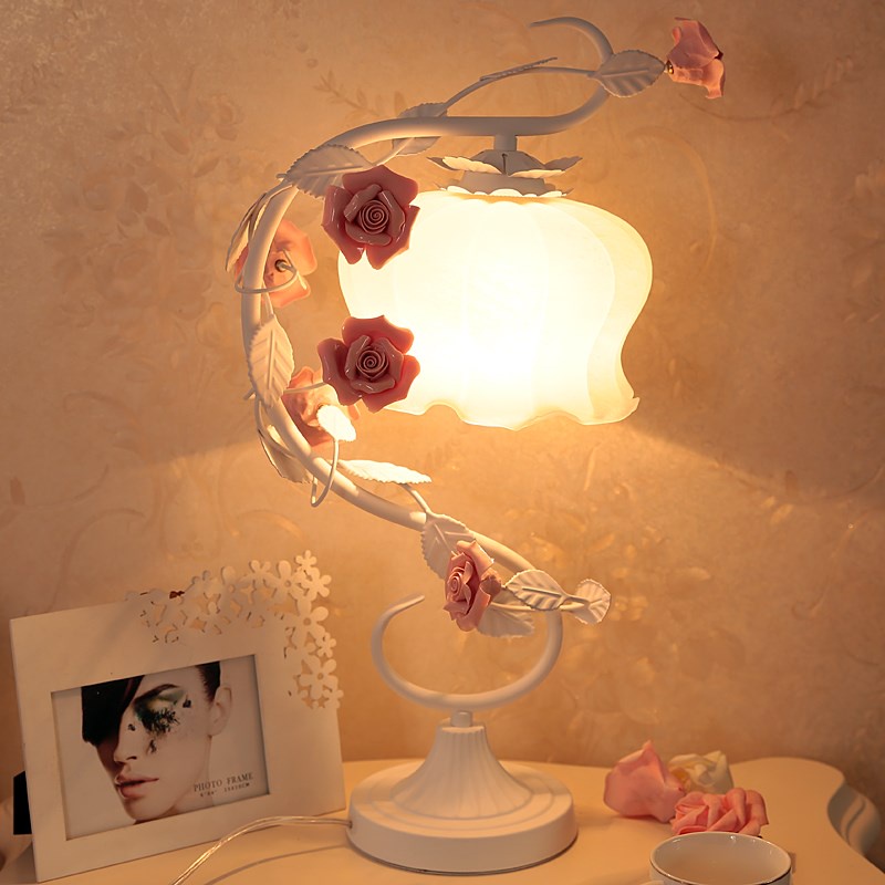 Đèn ngủ decor thiết kế hoa hồng anh quốc vintage -RT001 Hàng chính hãng tặng bóng