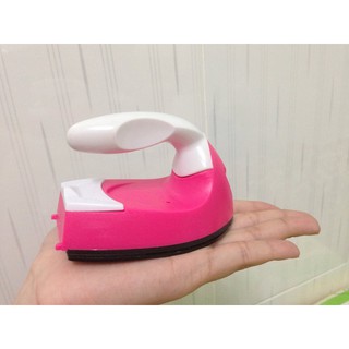 Bàn ủi mini