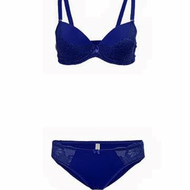 BỘ LÓT HIỆU FLORIA(Việt Nam) trượt qua xem màu
