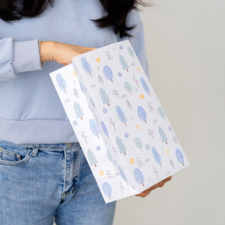 Túi giấy lớn đựng quà không dây, kèm sticker Kích thước 27 X 15 X 9.7 CM họa tiết hoa vintage Q624