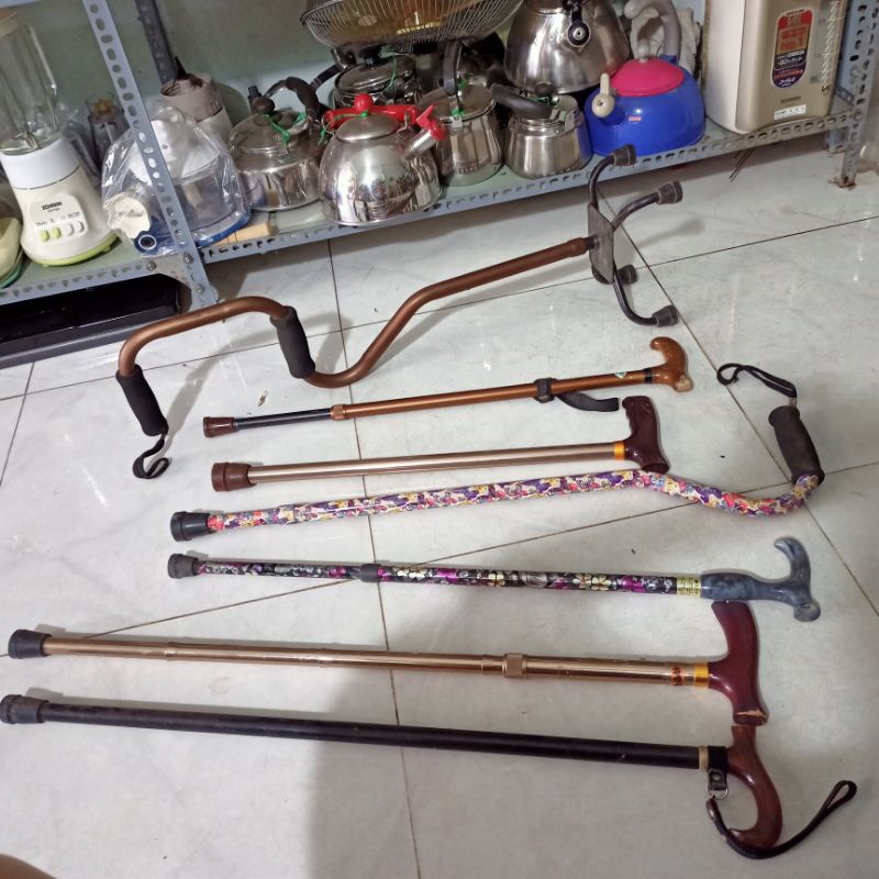 Gậy baton Nhật Bản nội địa
