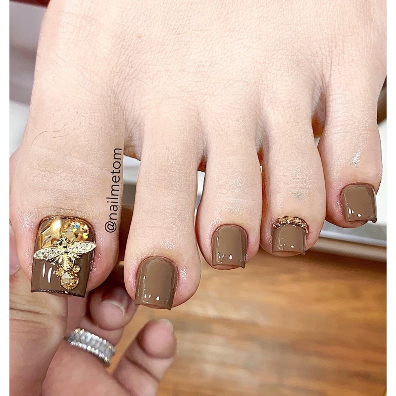 charm bướm đá nhỏ