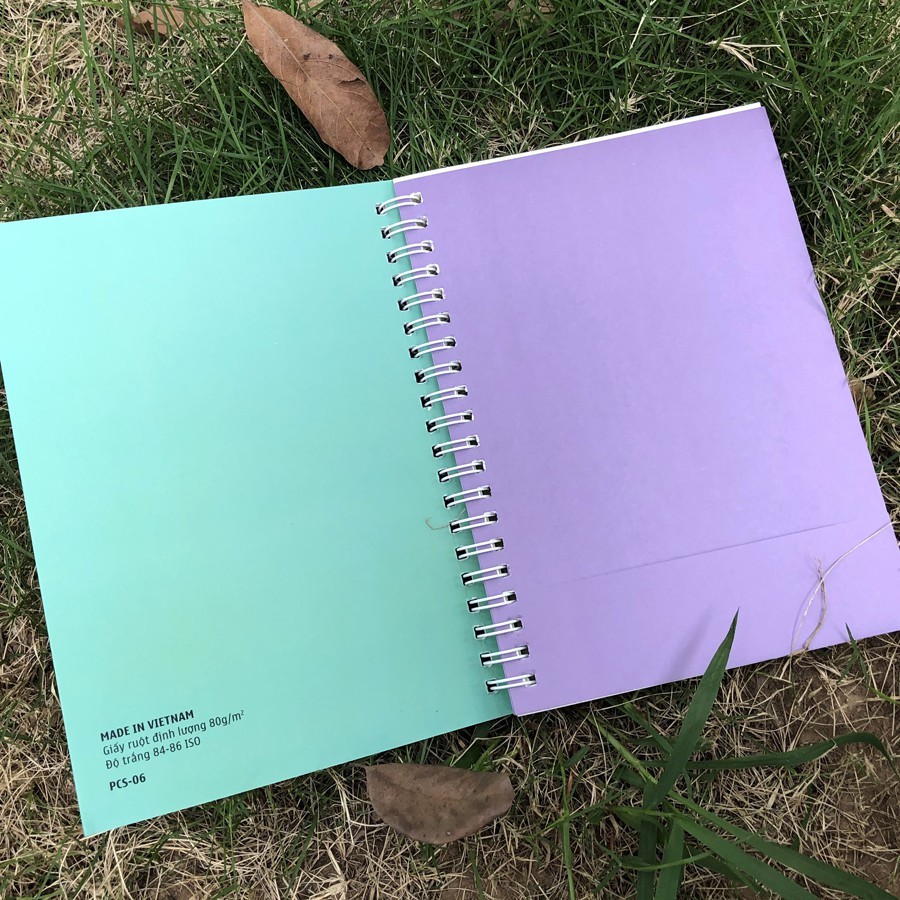 Sổ Tay/ Notebook: Phong Cách Sống - Stay True To You And You Will End Up Incredibly Happy (Gáy Lò Xo)