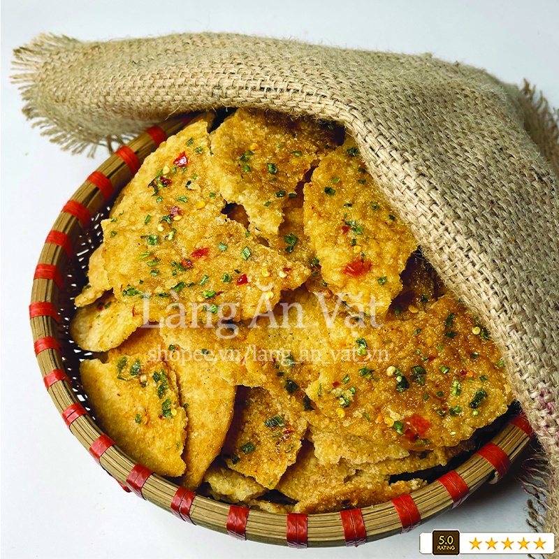 Cơm cháy chiên mắm hành 350g Làng Ăn Vặt miếng tròn to dày nhà làm, đồ ăn vặt Đà Lạt thơm ngon bổ rẻ | BigBuy360 - bigbuy360.vn