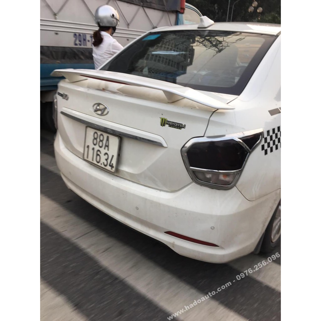 Đuôi gió liền cốp các dòng xe
