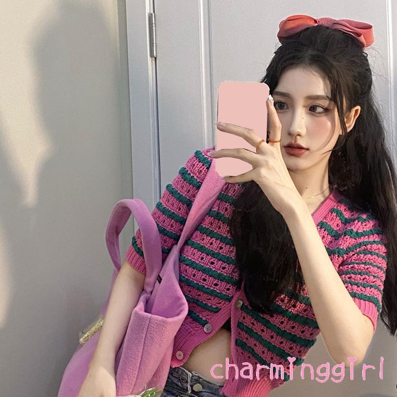 Áo Dệt Kim Tay Ngắn Cổ Chữ V Phối Nút Họa Tiết Kẻ Sọc Thanh Lịch Cho Nữ