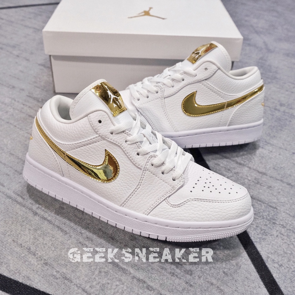 [GeekSneaker[ Giày Jordan 1 Low Metallic Gold - Vàng Trắng