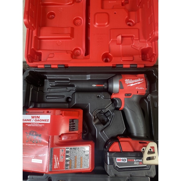 Thùng đựng máy milwaukee 2853-22