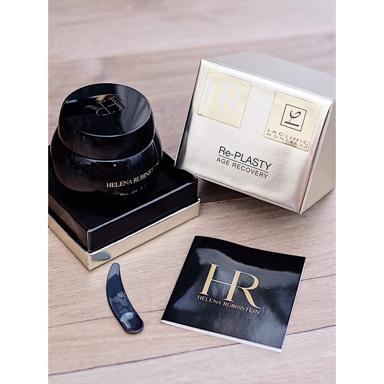 Kem Dưỡng Da Mặt Ban Ngày Giúp Làm Trắng Và Săn Chắc Da Chống Lão Hóa