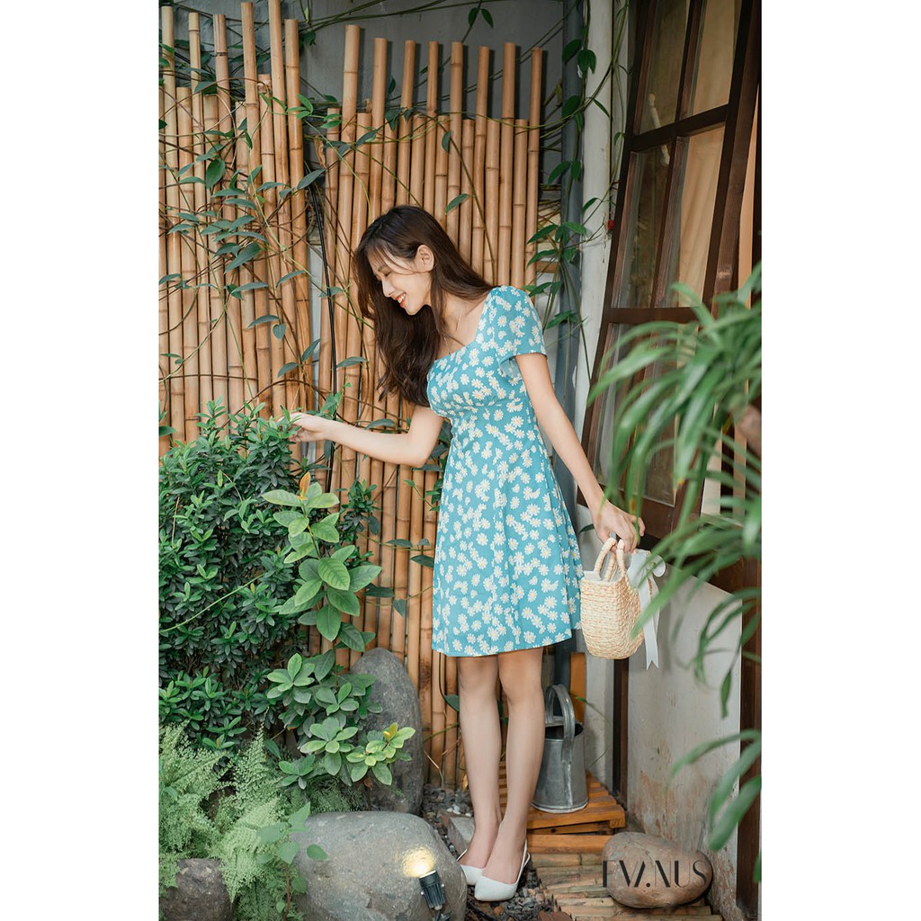 [Mã WAMT1505 giảm 10K đơn 0K] Váy hoa nhí xanh dương, Váy hoa cổ vuông ngắn tay đủ 4 size S M L XL e1070 | BigBuy360 - bigbuy360.vn