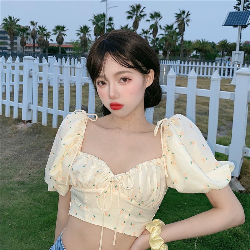 Áo Tay Ngắn Hoạ Tiết Hoa Thiết Kế Hợp Thời Trang Cho Nữ