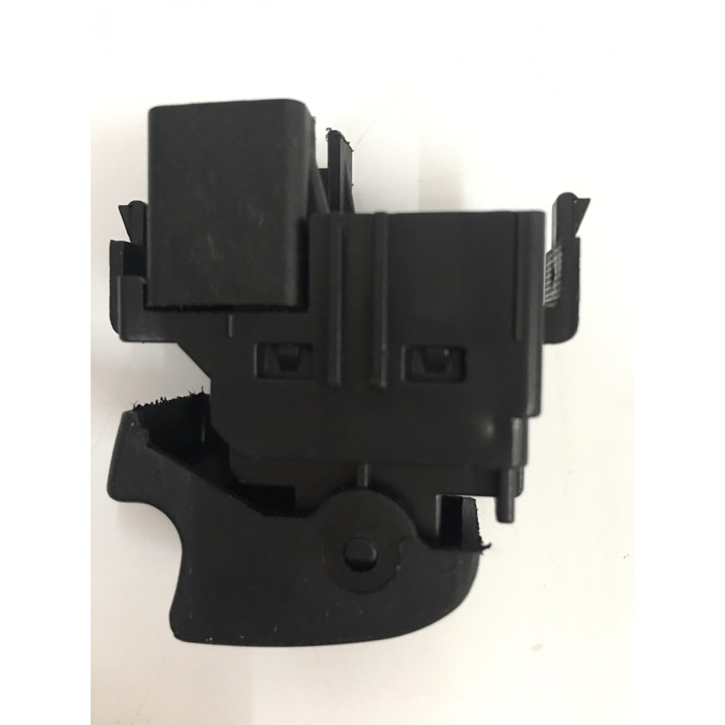 Công tắc lên xuống kính Innova Hilux Vigo Fortuner Mã 84810-0K010