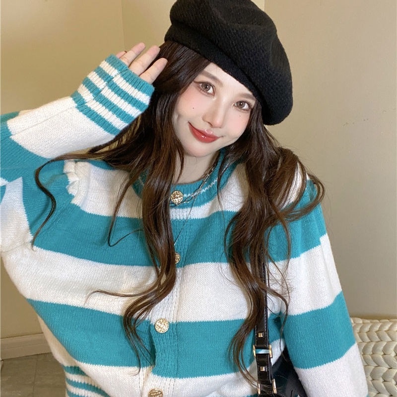 Áo khoác Cardigan dệt kim tay dài cổ tròn họa tiết kẻ sọc trắng đen tương phản thời trang thu đông cho nữ