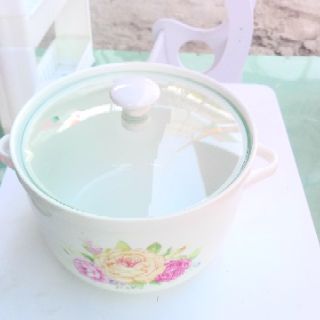 Thố sứ cao cấp nắp kính