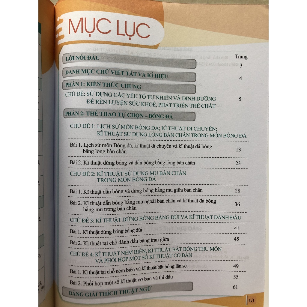 Sách - Giáo dục thể chất 10 - Bóng đá - Cánh Diều