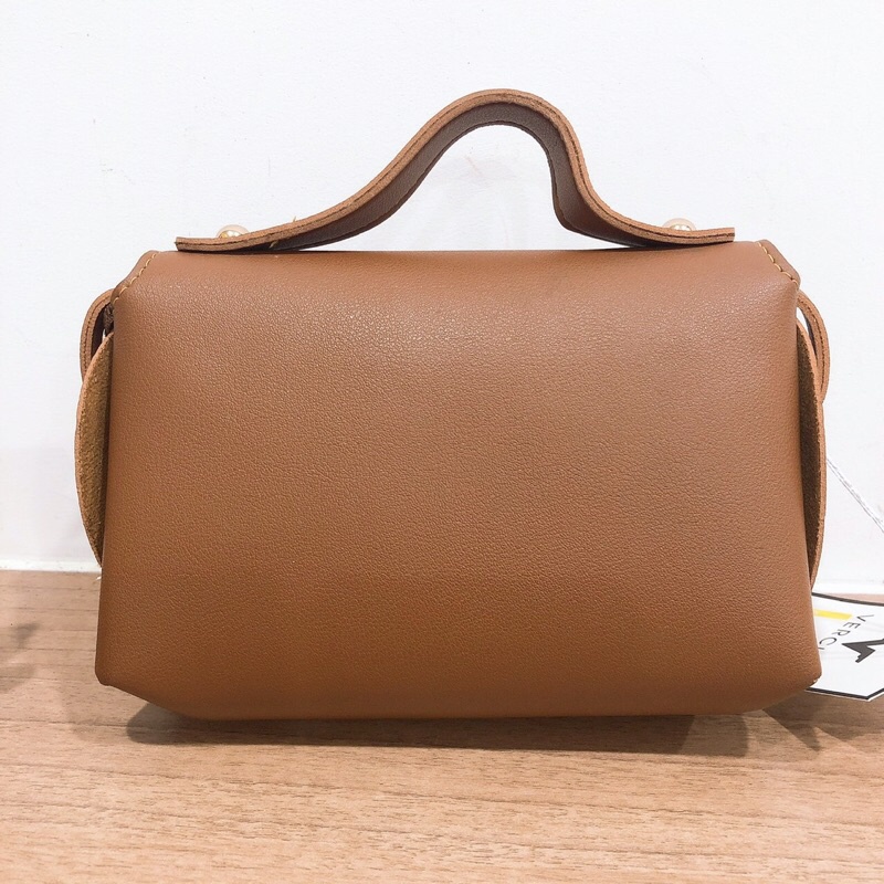 TÚI ĐEO CHÉO NỮ CỦA VERCHINI