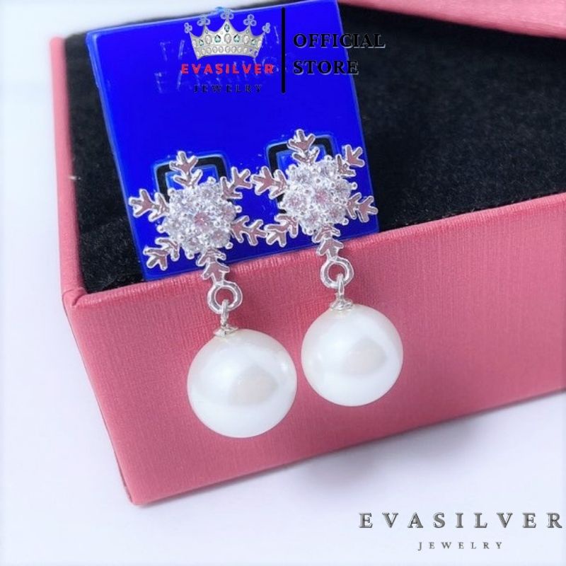 Bông tai hoa tuyết đính hạt trai, Khuyên tai chất liệu bạc ta sang trọng - Trang sức bạc Evasilver