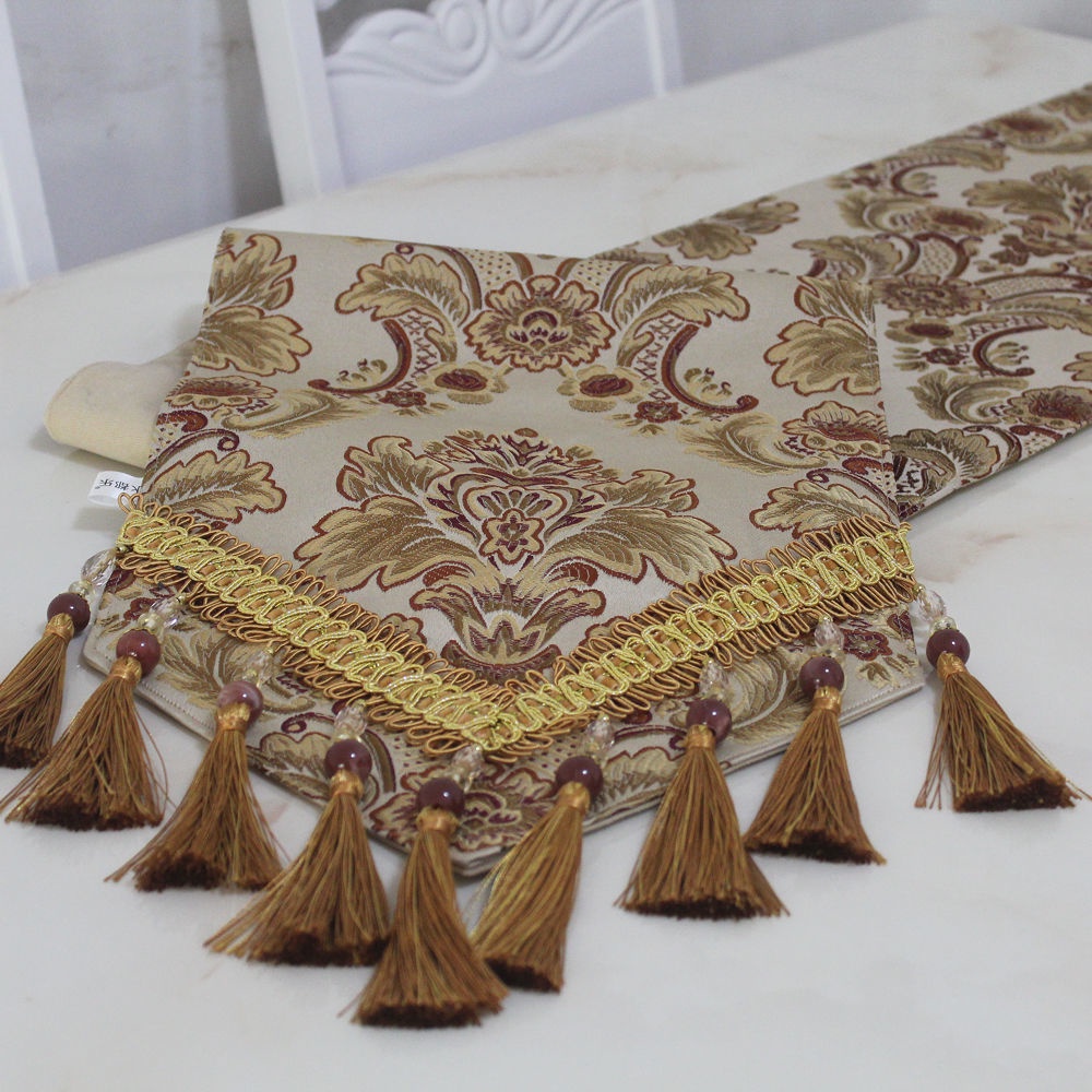 Khăn trải bàn thêu họa tiết phong cách Âu Mỹ sang trọng