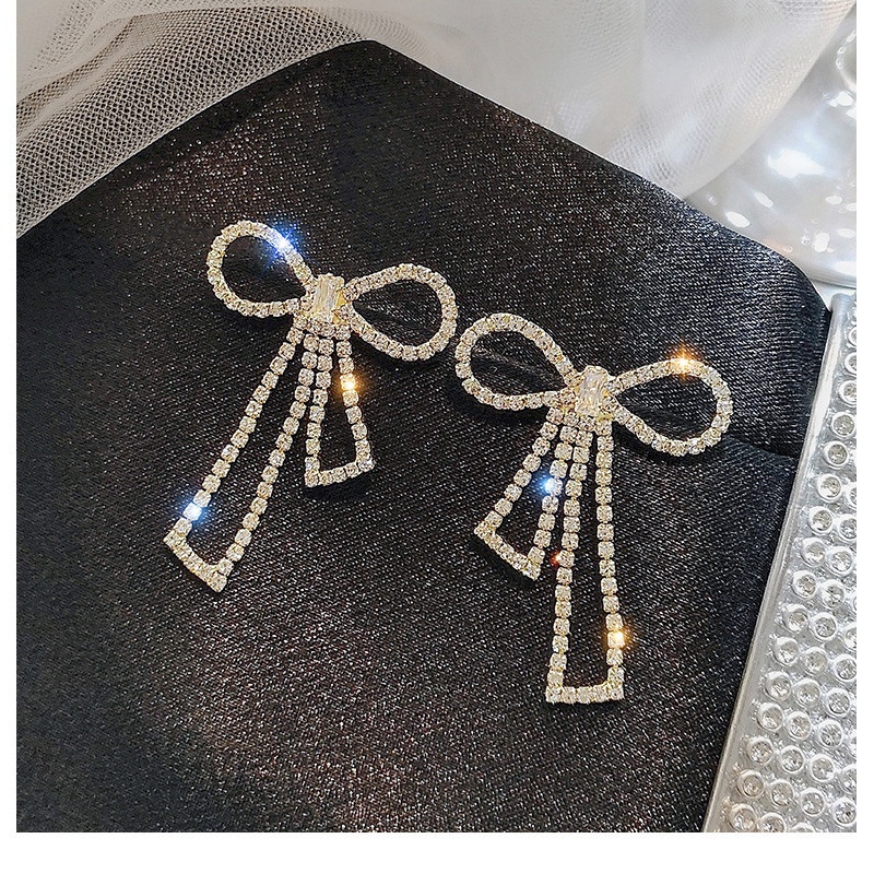 Bông Tai Hình Nơ Đính Kim Cương Giả Lấp Lánh