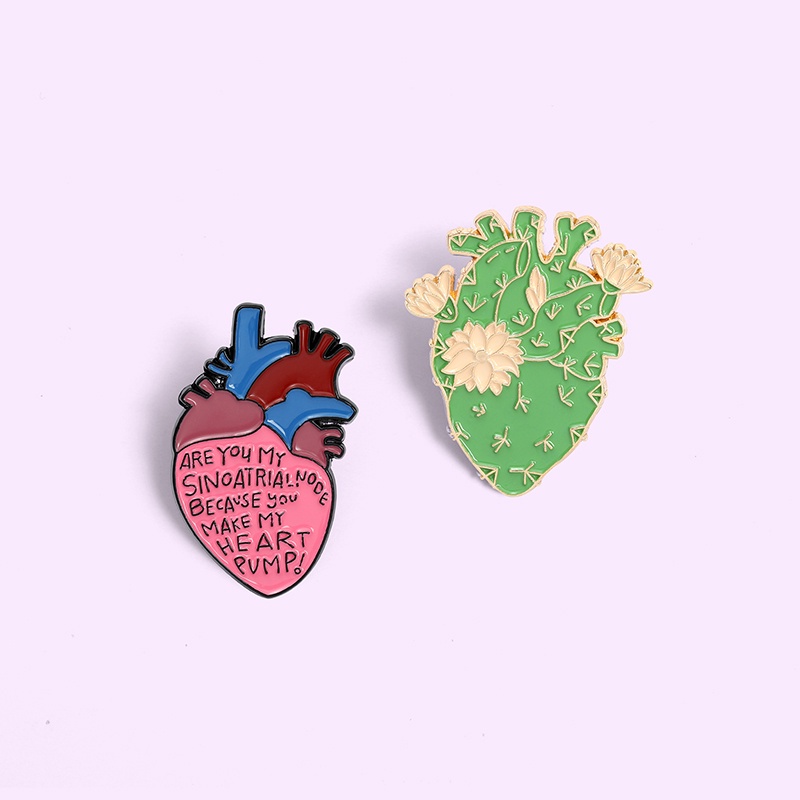 Huy Hiệu Cài Áo Hình Trái Tim Cáp Dữ Liệu Sáng Tạo