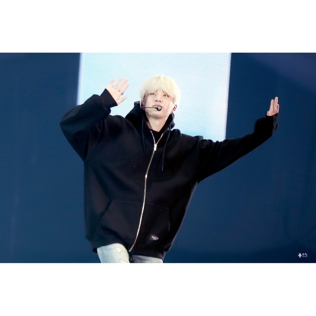 [BTS] ÁO KHOÁC BTS THE WINGS TOUR THE FINAL III + ẢNH THẬT | BigBuy360 - bigbuy360.vn