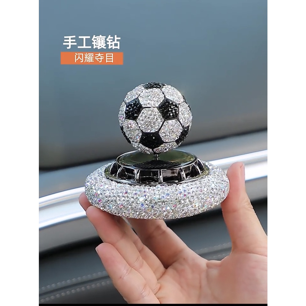 Nước Hoa Ô Tô Quả Bóng Đá Xoay Sử Dụng Năng Lượng Mặt Trời Tặng Kèm Sáp Thơm