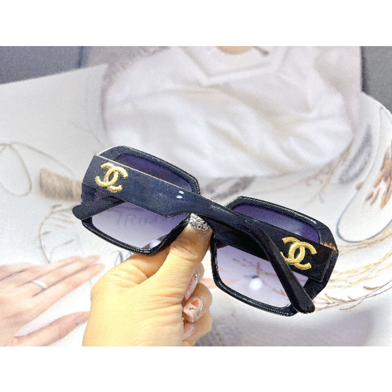 Kính Xe Thời Trang phối Màu