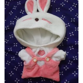 Hoodie thỏ hồng kèm yếm tim outfit doll 20cm BTS