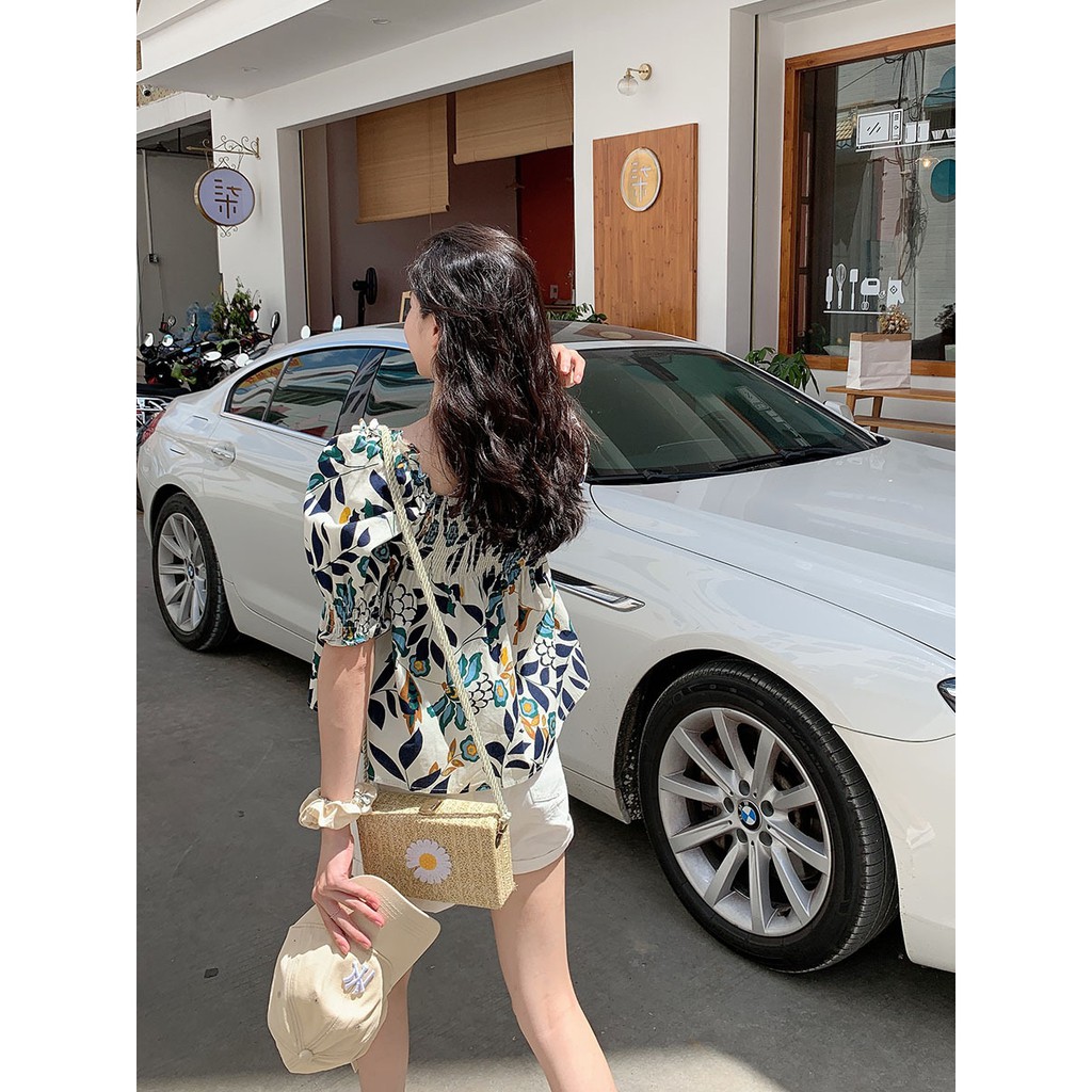 [GIÁ SỐC] Áo croptop nữ họa tiết hoa phong cách croptop cổ vuông ngắn tay, tay phồng búp bê