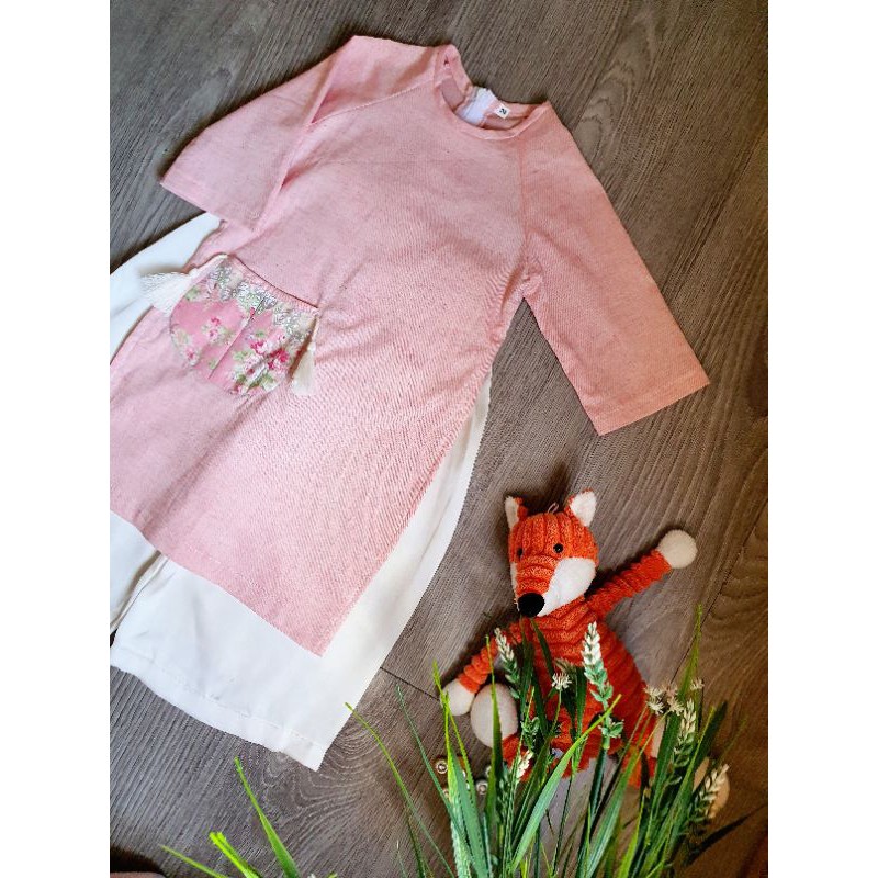 Áo dài linen túi hồng