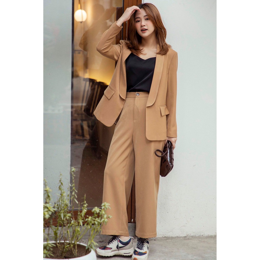 [Mã FASHION10KP giảm 10K đơn 50K] Áo Khoác Blazer cổ sam basic màu đen 0BL1051 ADORE DRESS | BigBuy360 - bigbuy360.vn