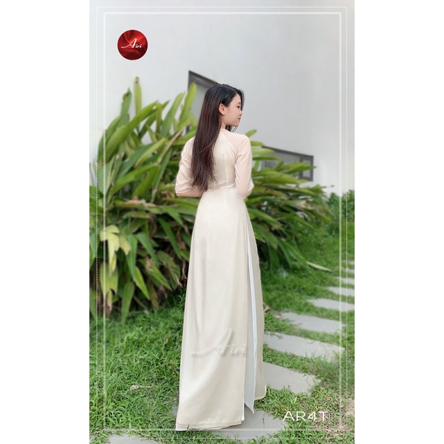 Áo dài truyền thống 4 tà thêu màu trắng ngà chất liệu tơ óng thêu hoạ tiết nhẹ nhàng phù hợp đi dạy đi chơi