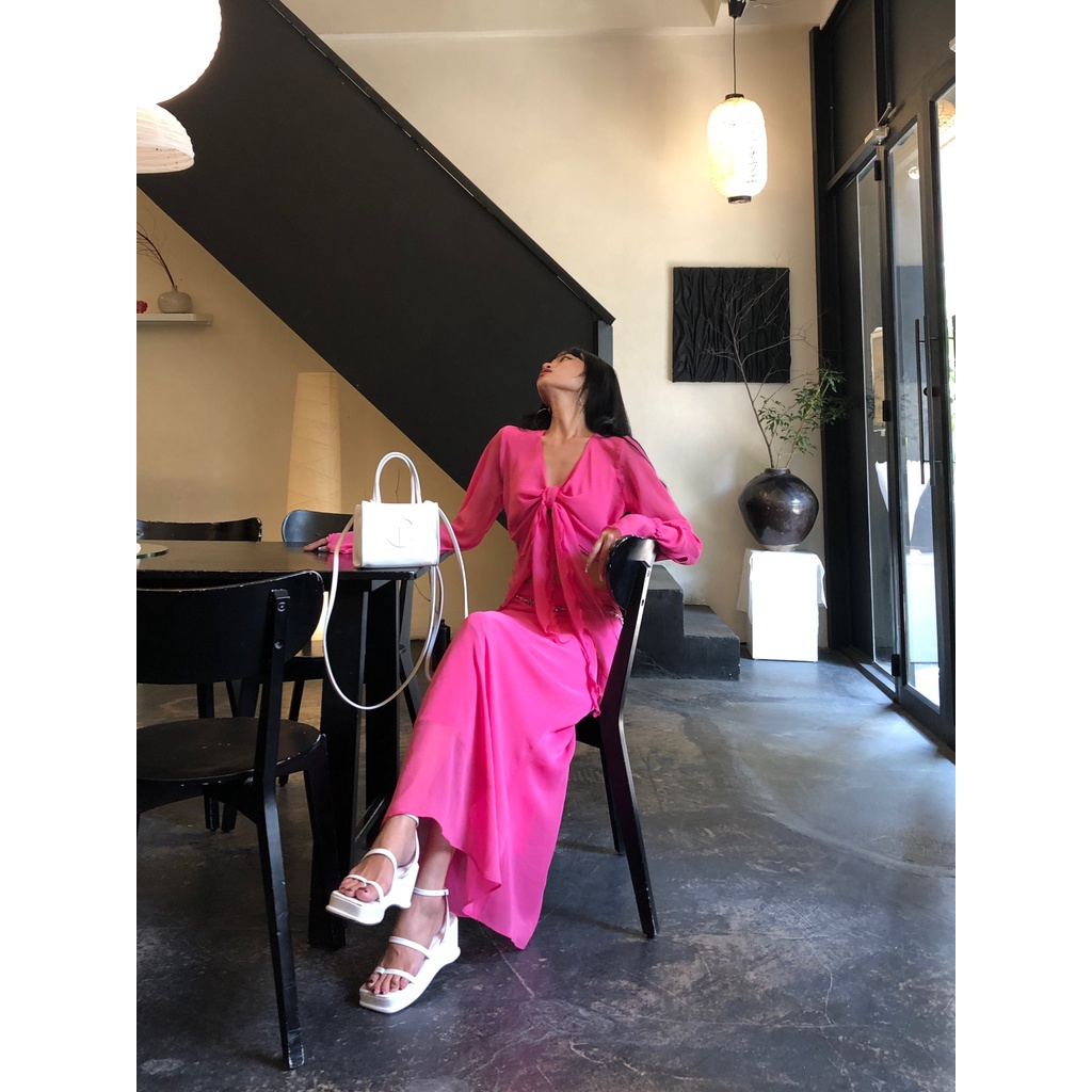 Hot Pink Set - Áo croptop tay dài chân váy dài voan - Thiết kế bởi IAMCOCO.OFFICIAL