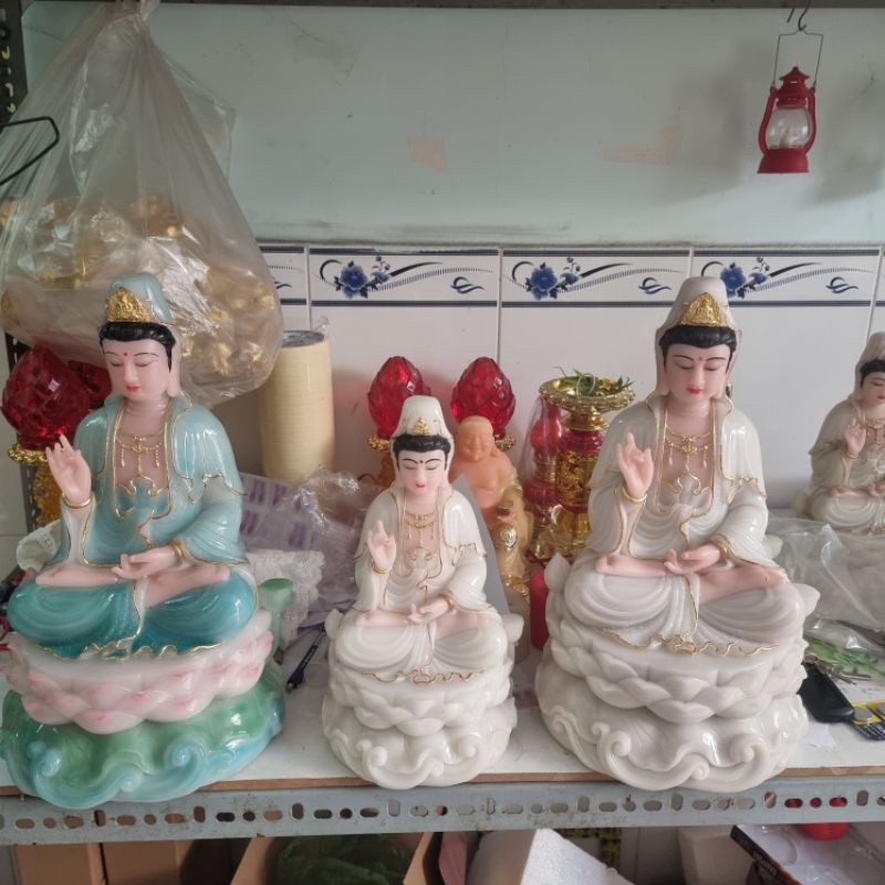 Tượng Ngài Quan Thế Âm Bồ Tát ngồi  cao 30cm