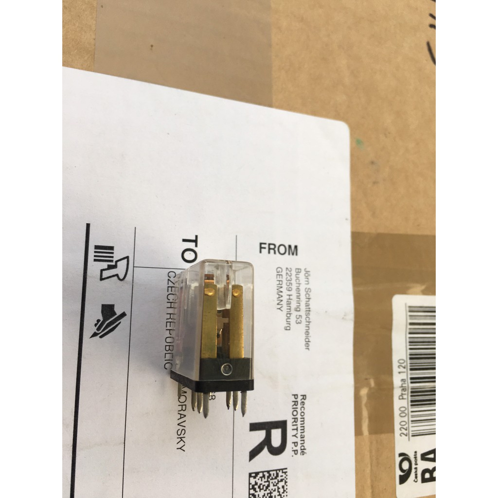 Rơ le  24VDC