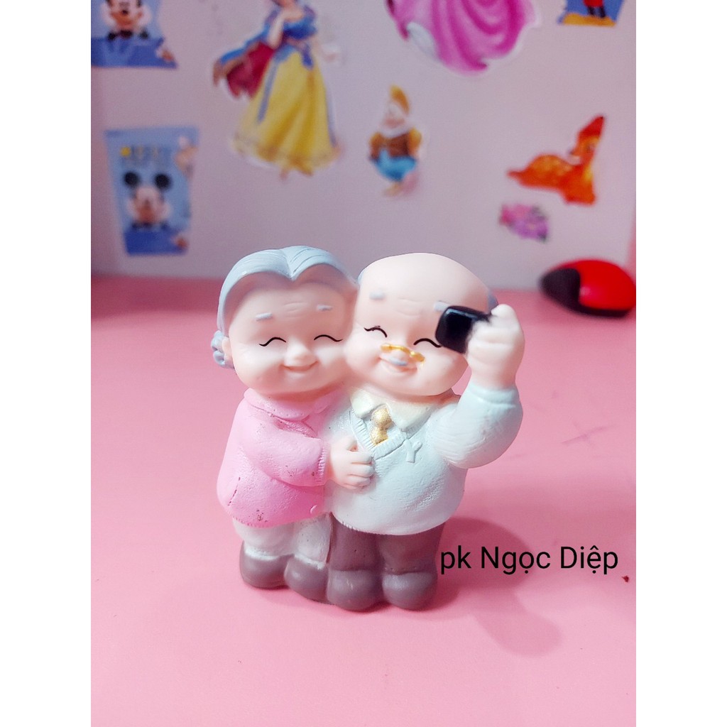 ông bà chụp ảnh