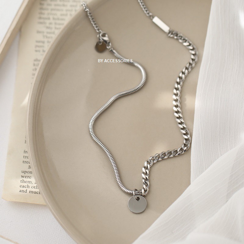 Vòng cổ titan unisex xích bất đối xứng phối mặt tròn không gỉ UN200304