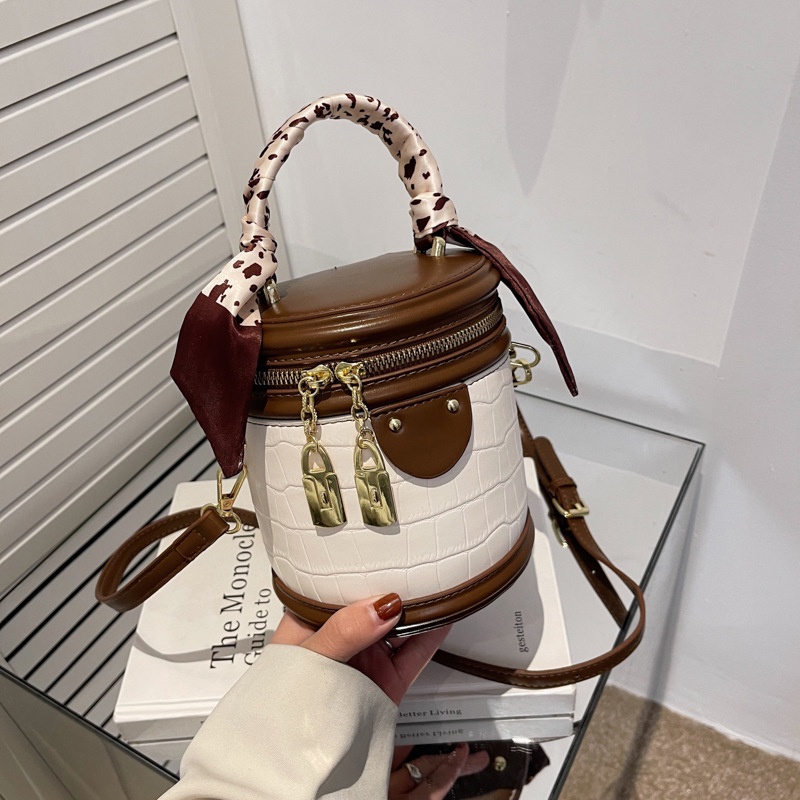 Túi xô đeo vai IELGY họa tiết đá thời trang cao cấp dành cho nữ