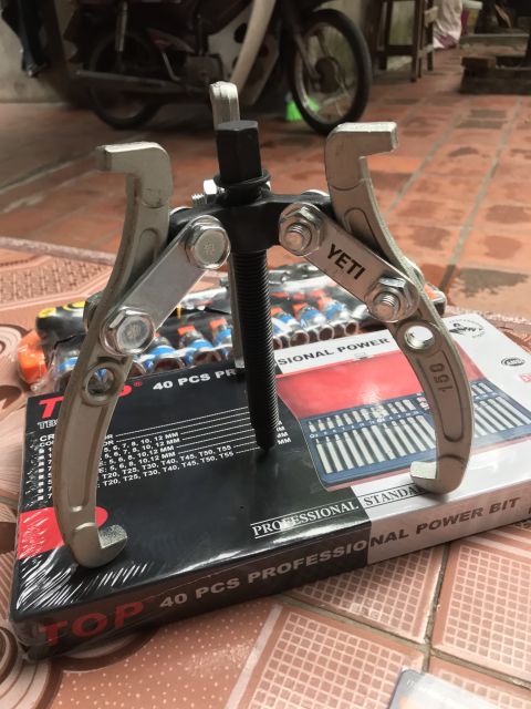 Cảo 3 Chấu Yeti 6'' 150mm 3 Lỗ Yeti