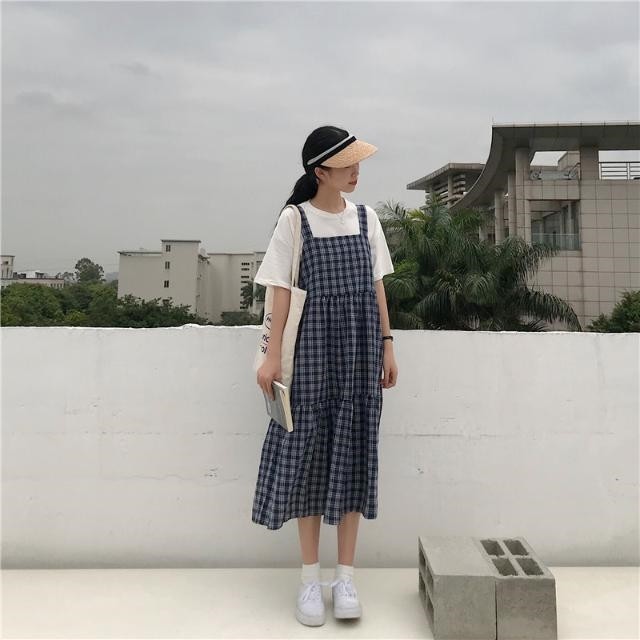 Váy suông Váy maxi nữ Váy dáng dài hè 2018 phiên bản mới của Hàn Quốc chiếc váy xếp ly kẻ sọc dành cho nữ sin