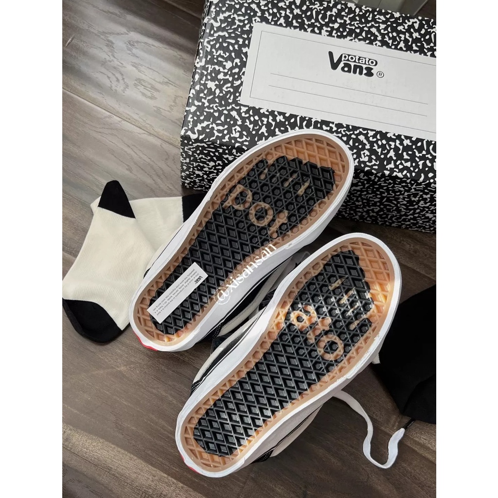 Giày Sneaker VANS VAULT KNU-SKOOL VR3 LX Phối Ren Màu Trắng Đen Phong Cách Retro 1702