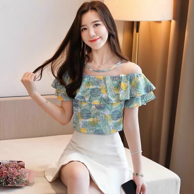 Áo sơ mi cổ tròn phối lưới và bèo