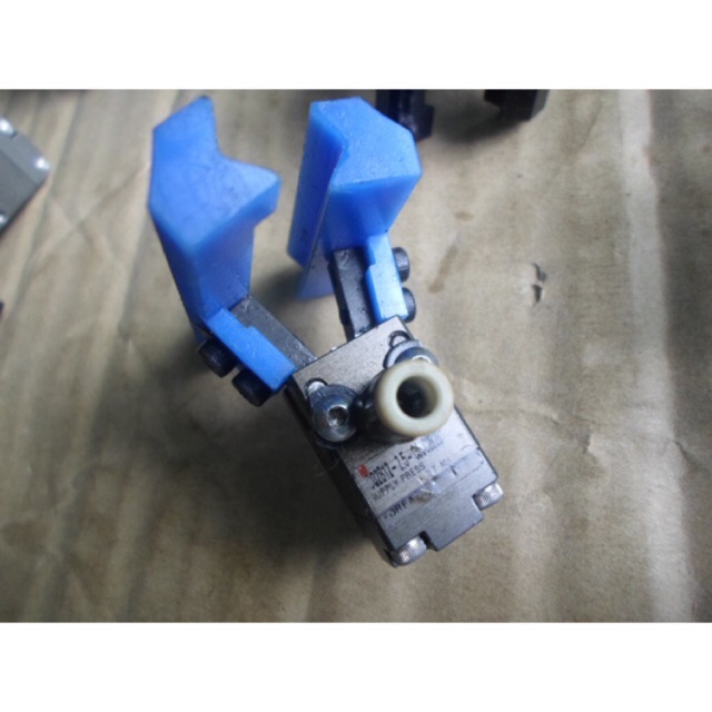 Tay kẹp, Xylanh xoay góc 90-270 khí nén cũ xịn rẻ