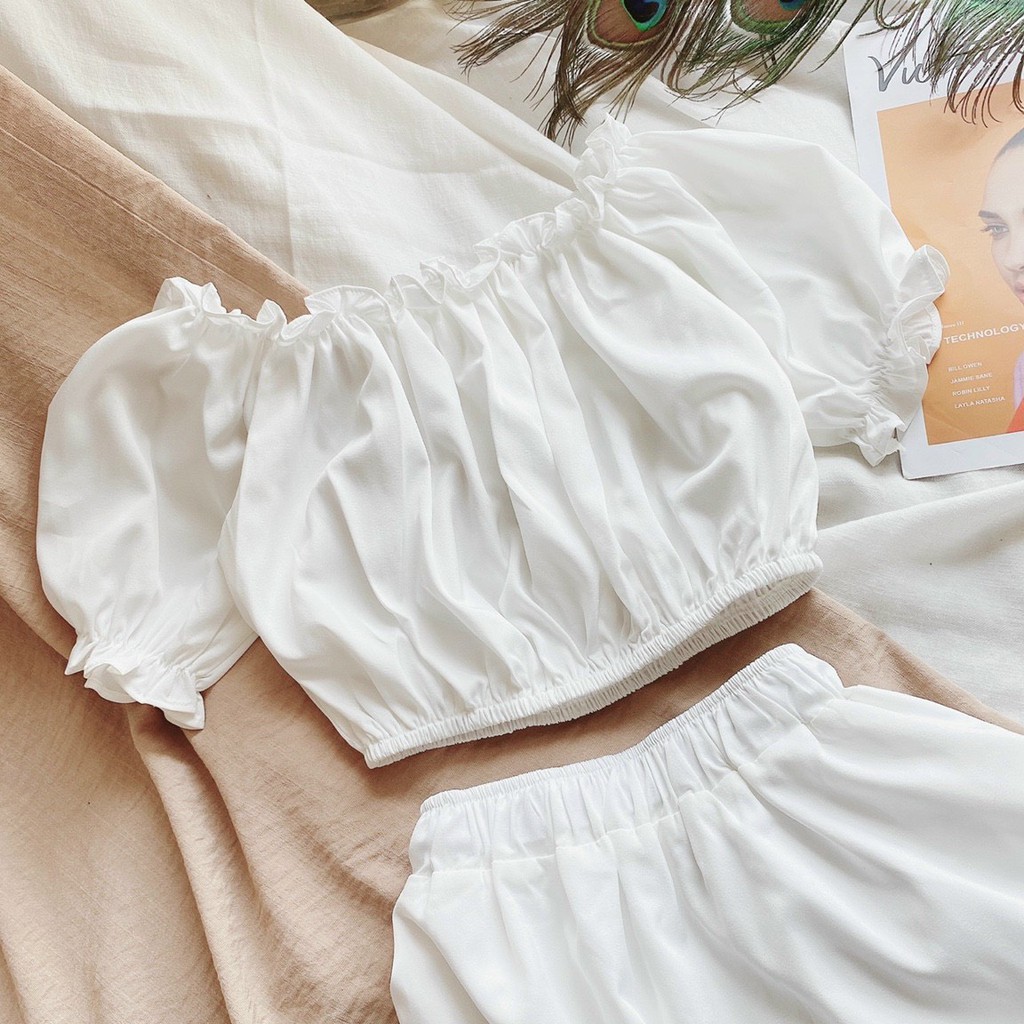 Set crop trắng bẹt vai + chân váy midi trắng tầng🌻 Áo bẹt vai bo thun lên form đẹp, tách rời mix cùng short hay chân váy