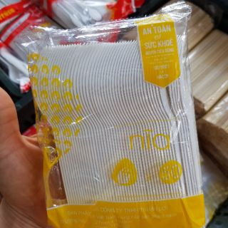 50 dĩa nhựa dùng 1 lần