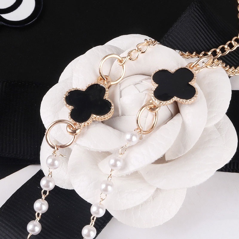 1 Dây Đeo Khẩu Trang Hình Cỏ Bốn Lá Chống Mất 72CM Thời Trang