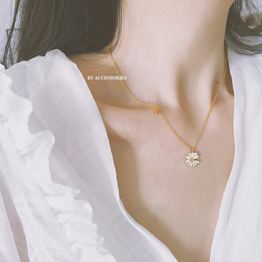Dây chuyền titan hoa cúc xinh xắn không gỉ