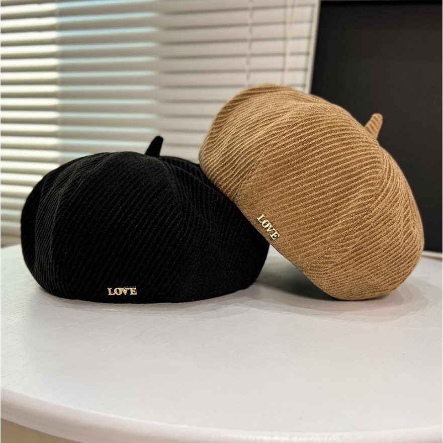 Mộc® Mũ nồi beret form bí chất liệu gân nhung thêu tag Love